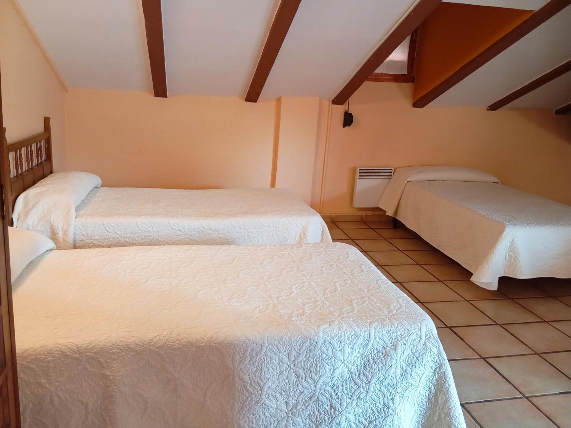 Hotel La Rueda 3000 Мора-де-Руб'єлос Екстер'єр фото