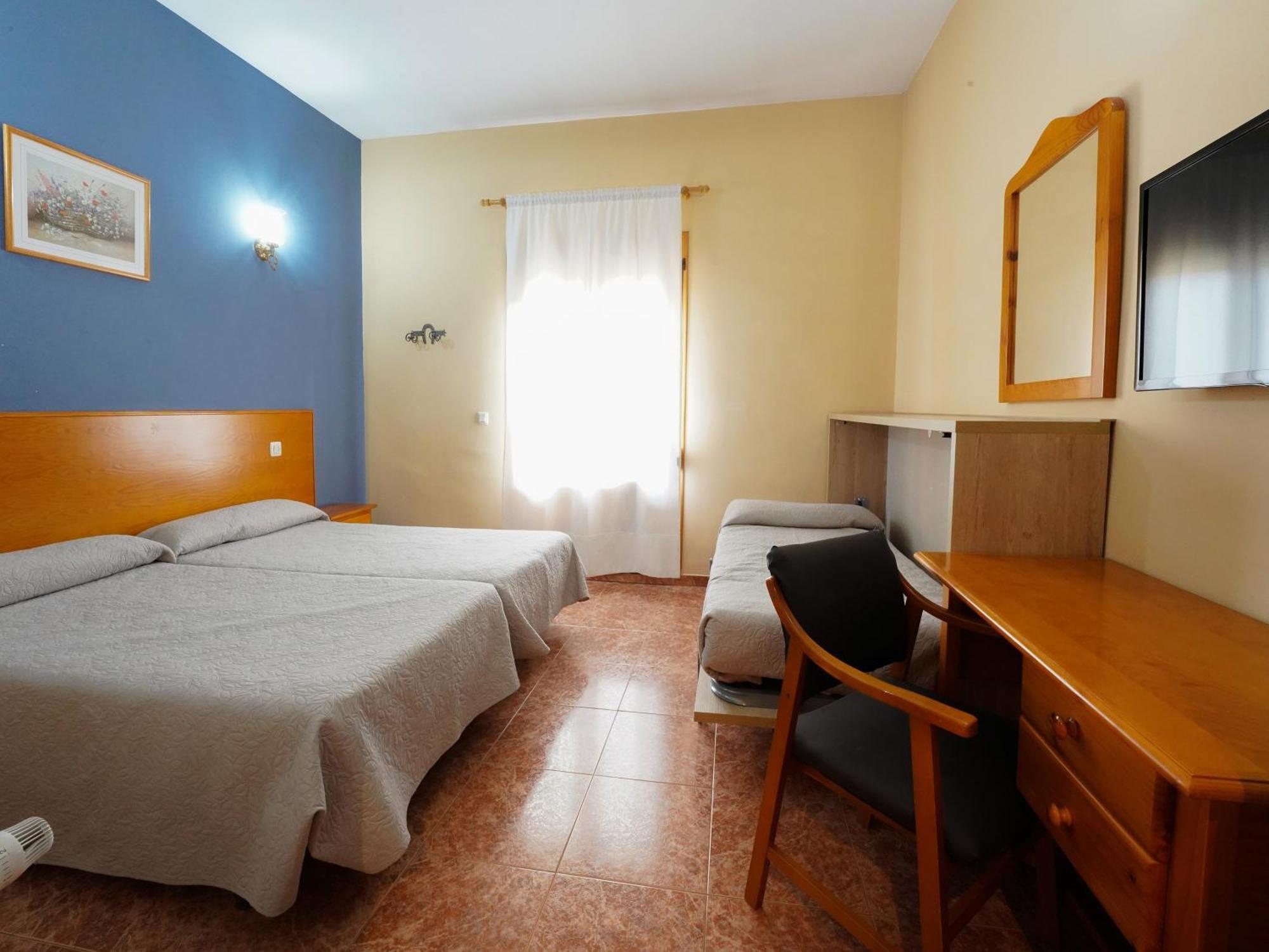 Hotel La Rueda 3000 Мора-де-Руб'єлос Екстер'єр фото