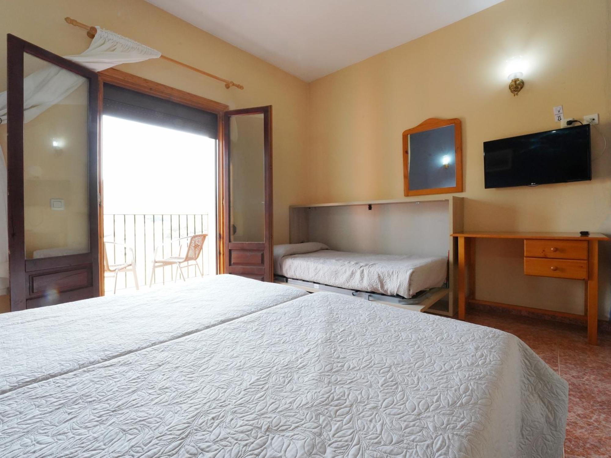 Hotel La Rueda 3000 Мора-де-Руб'єлос Екстер'єр фото