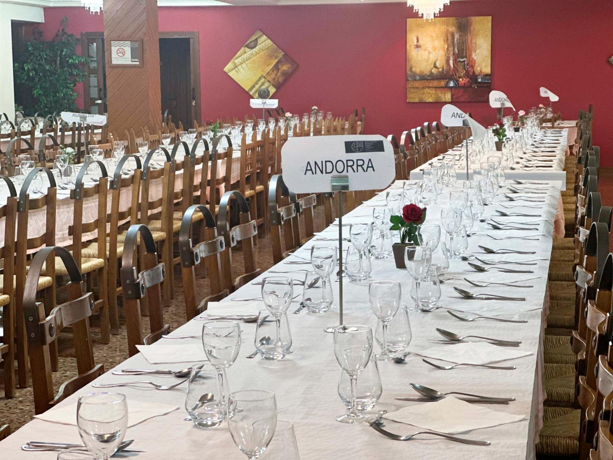 Hotel La Rueda 3000 Мора-де-Руб'єлос Екстер'єр фото