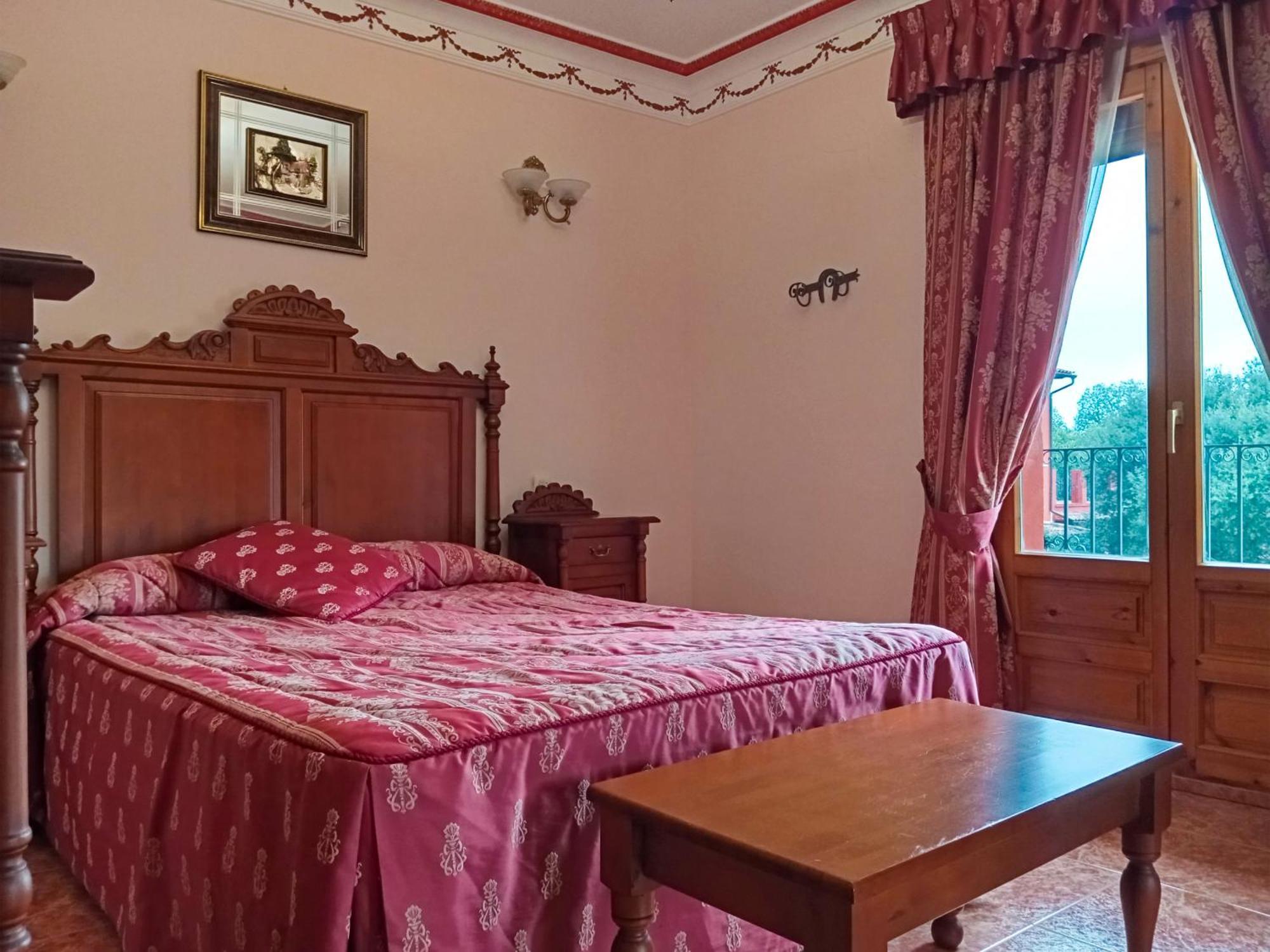 Hotel La Rueda 3000 Мора-де-Руб'єлос Екстер'єр фото