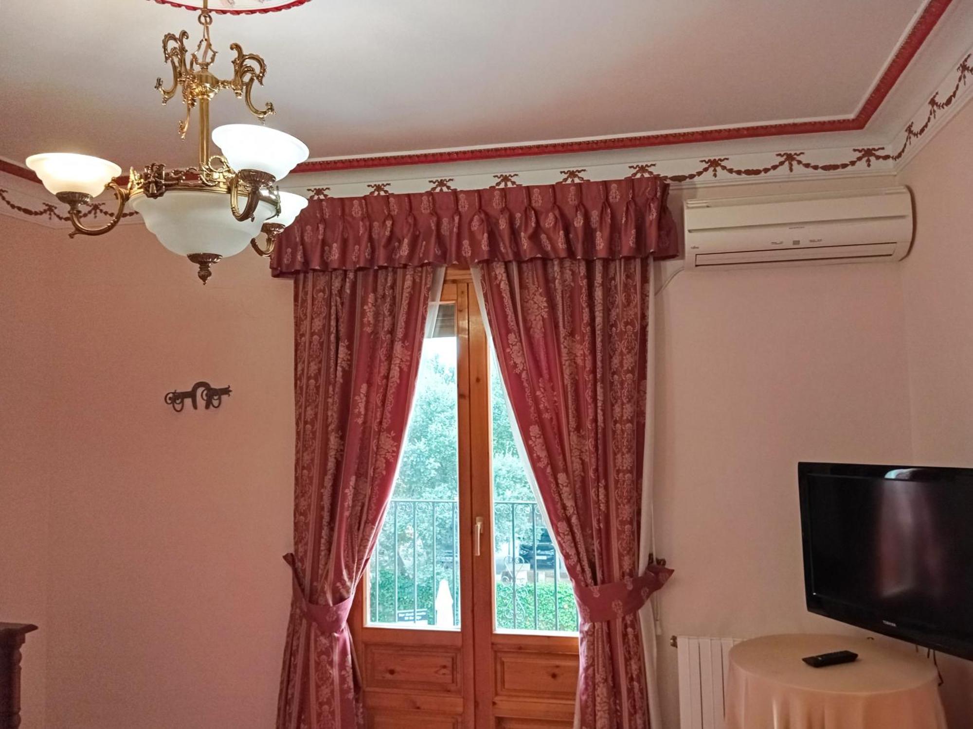Hotel La Rueda 3000 Мора-де-Руб'єлос Екстер'єр фото