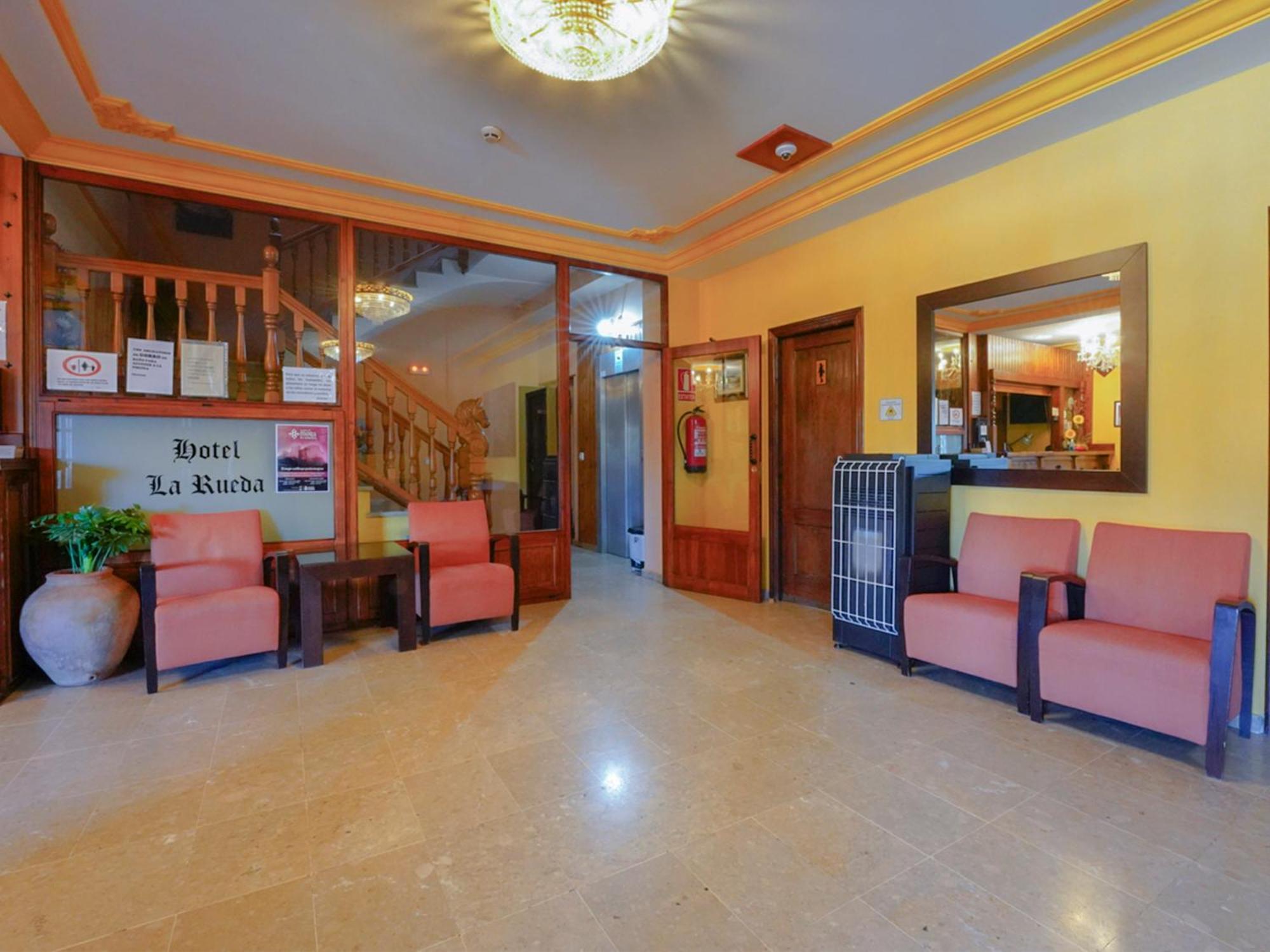 Hotel La Rueda 3000 Мора-де-Руб'єлос Екстер'єр фото