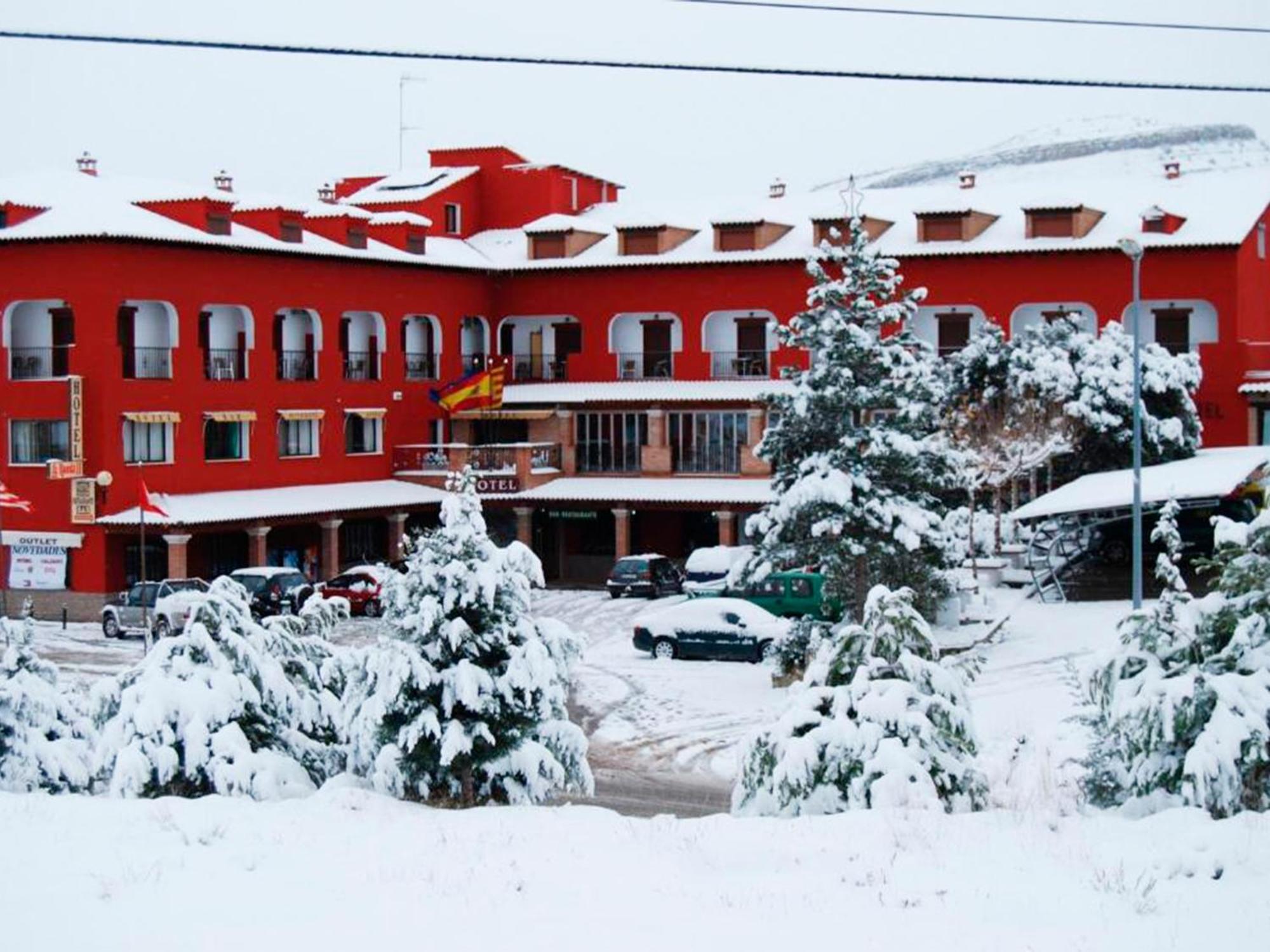 Hotel La Rueda 3000 Мора-де-Руб'єлос Екстер'єр фото